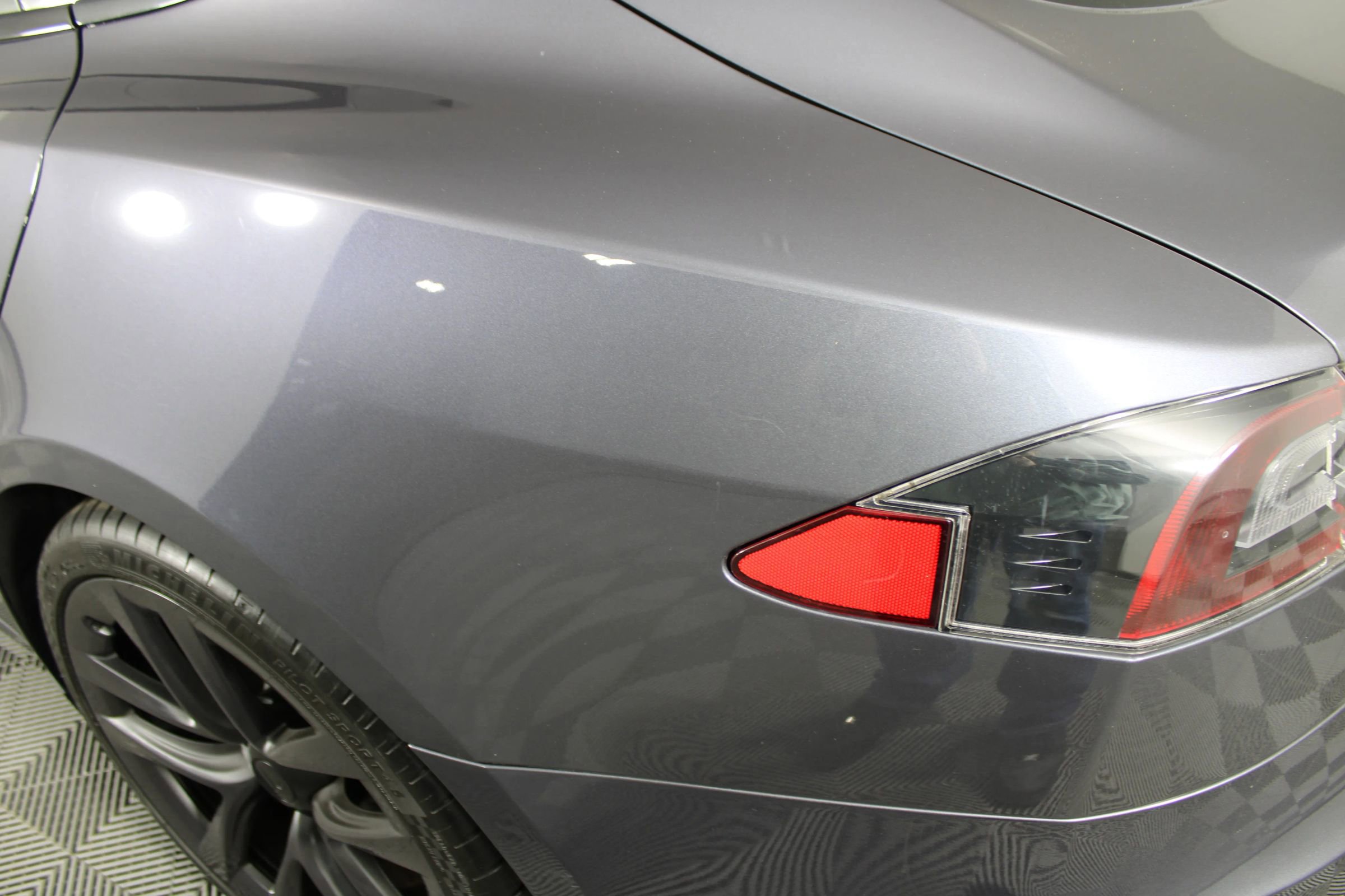 Used 2021 Tesla Model S Plaid image 28