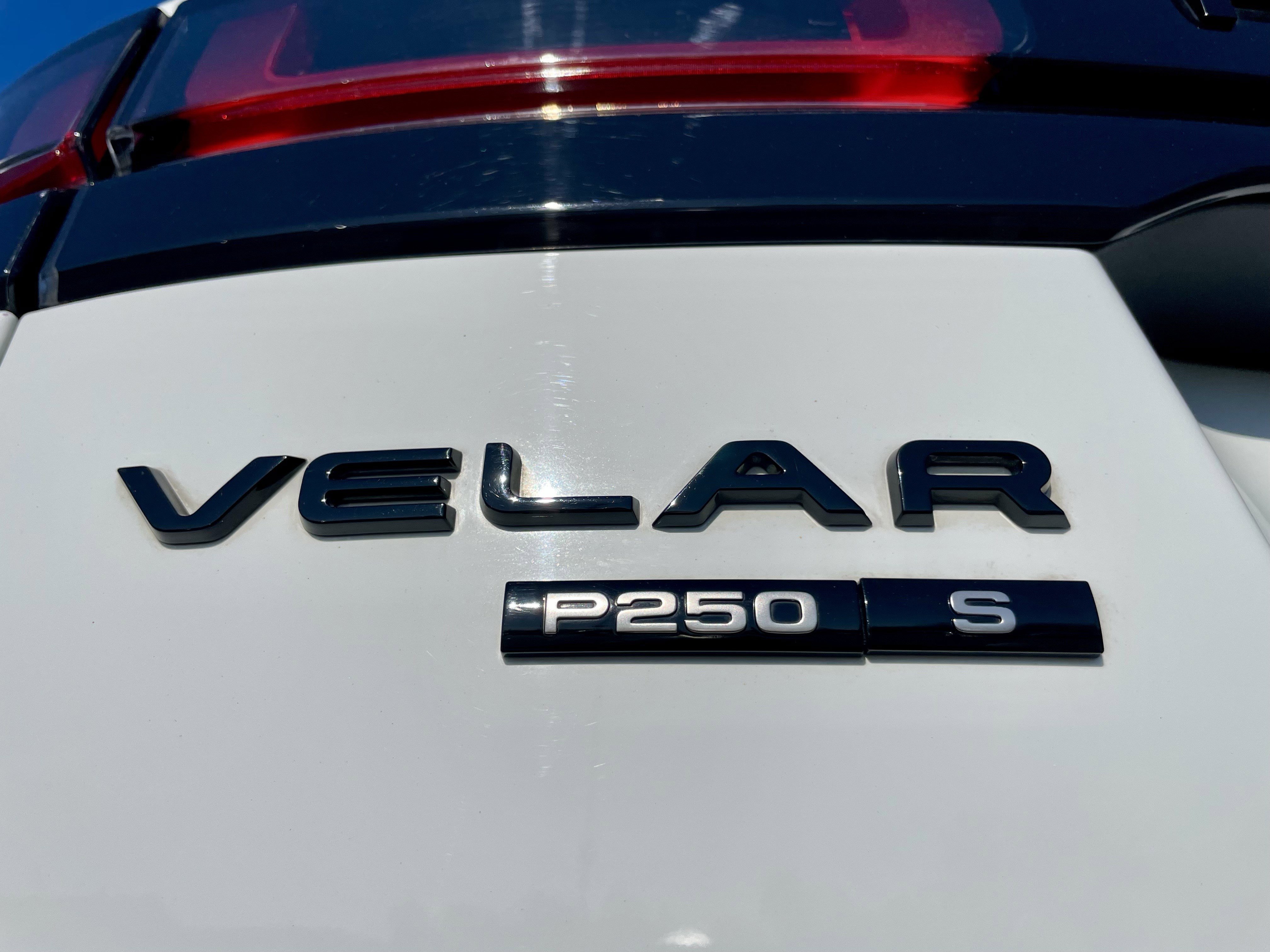 Used 2019 Land Rover Range Rover Velar S image 33