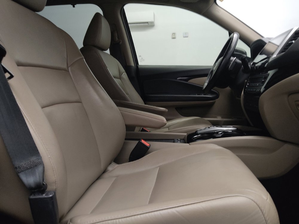 Used 2017 Honda Pilot Touring image 21