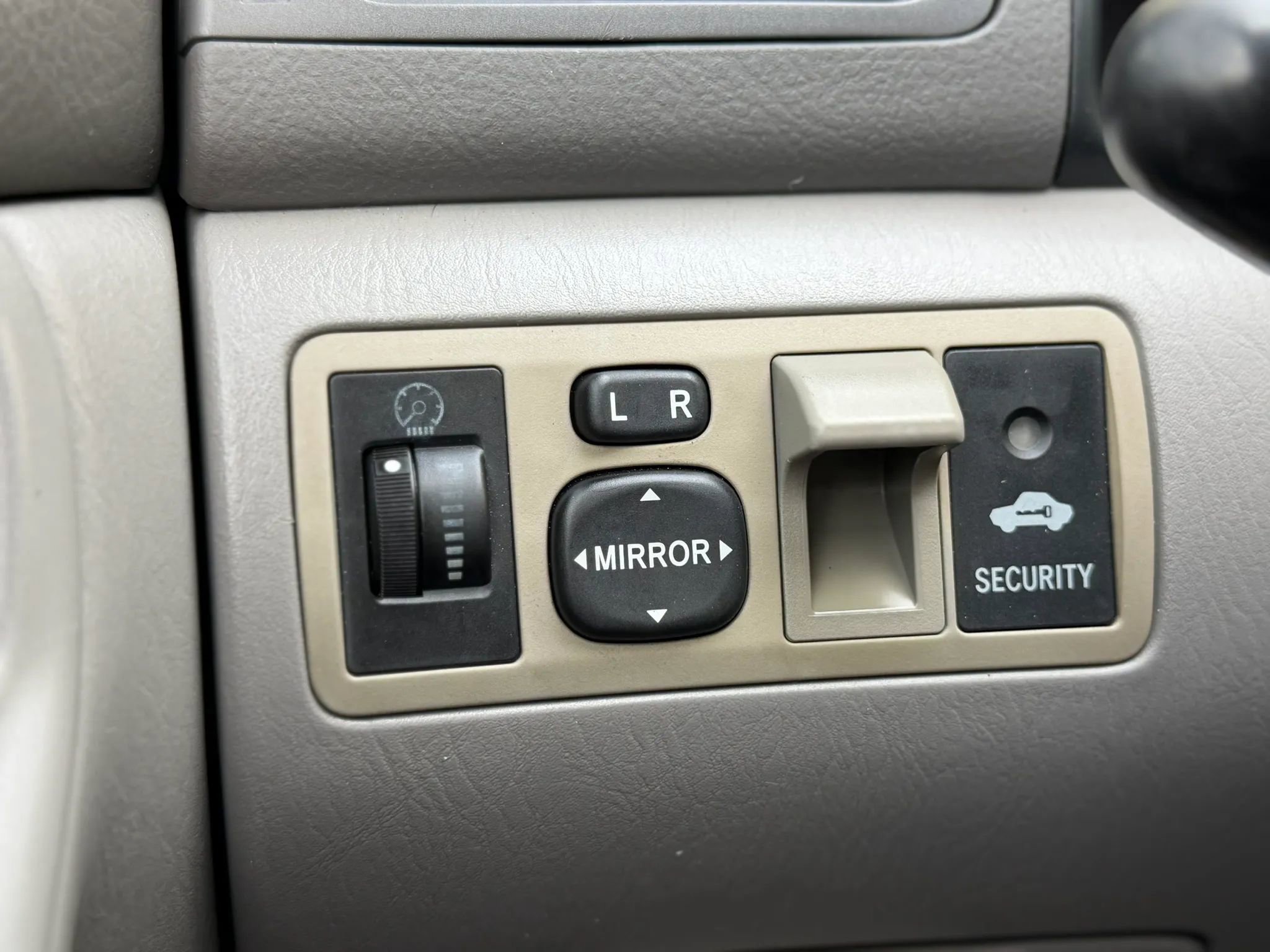 Used 2006 Toyota Corolla S FWD image 13