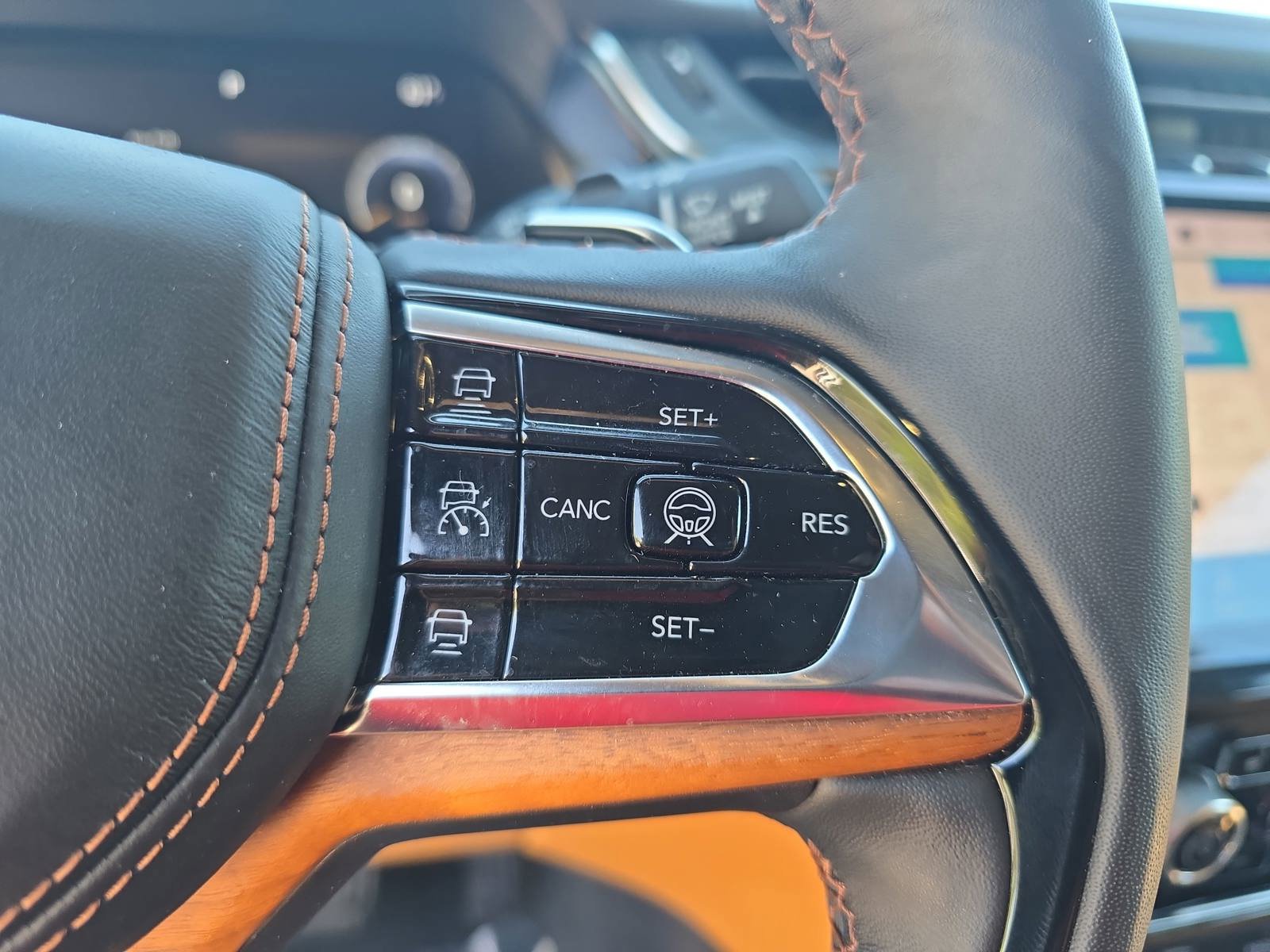 Used 2023 Jeep Grand Cherokee Summit image 19