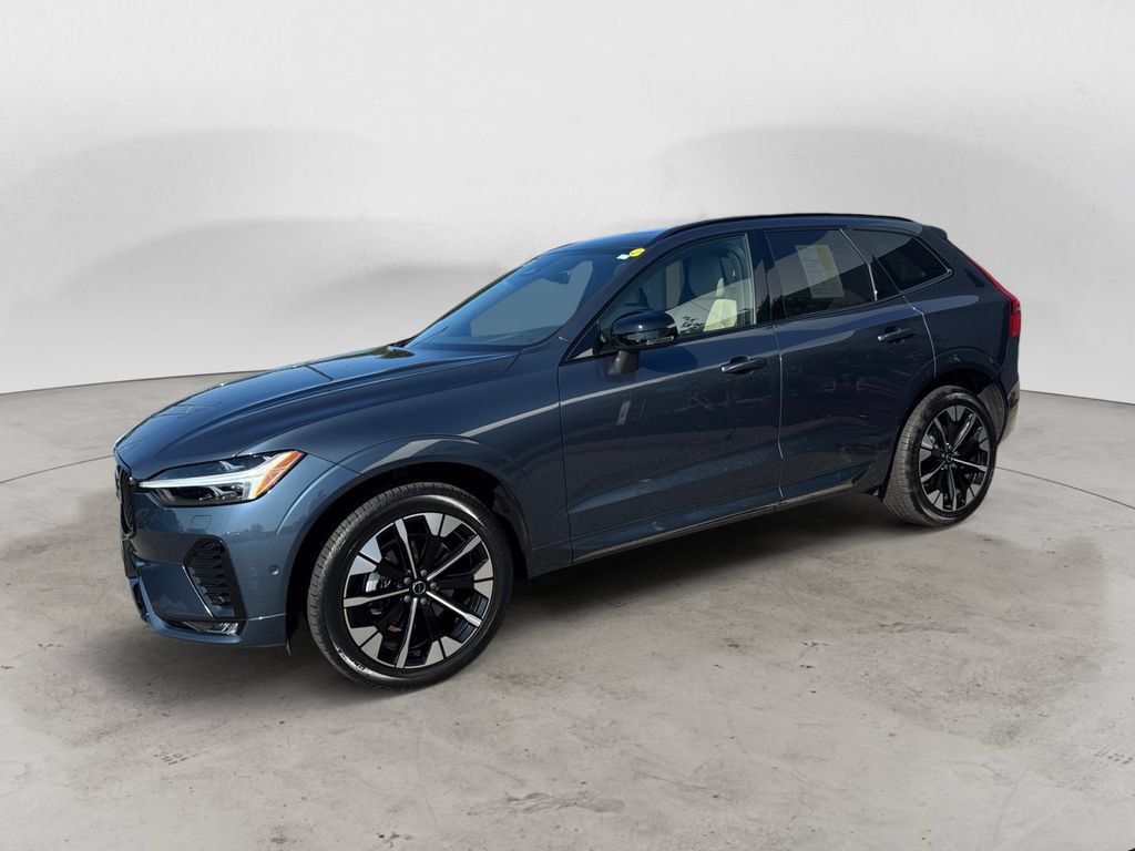 Certified 2026 Volvo XC60 B5 Plus AWD/4WD image 2