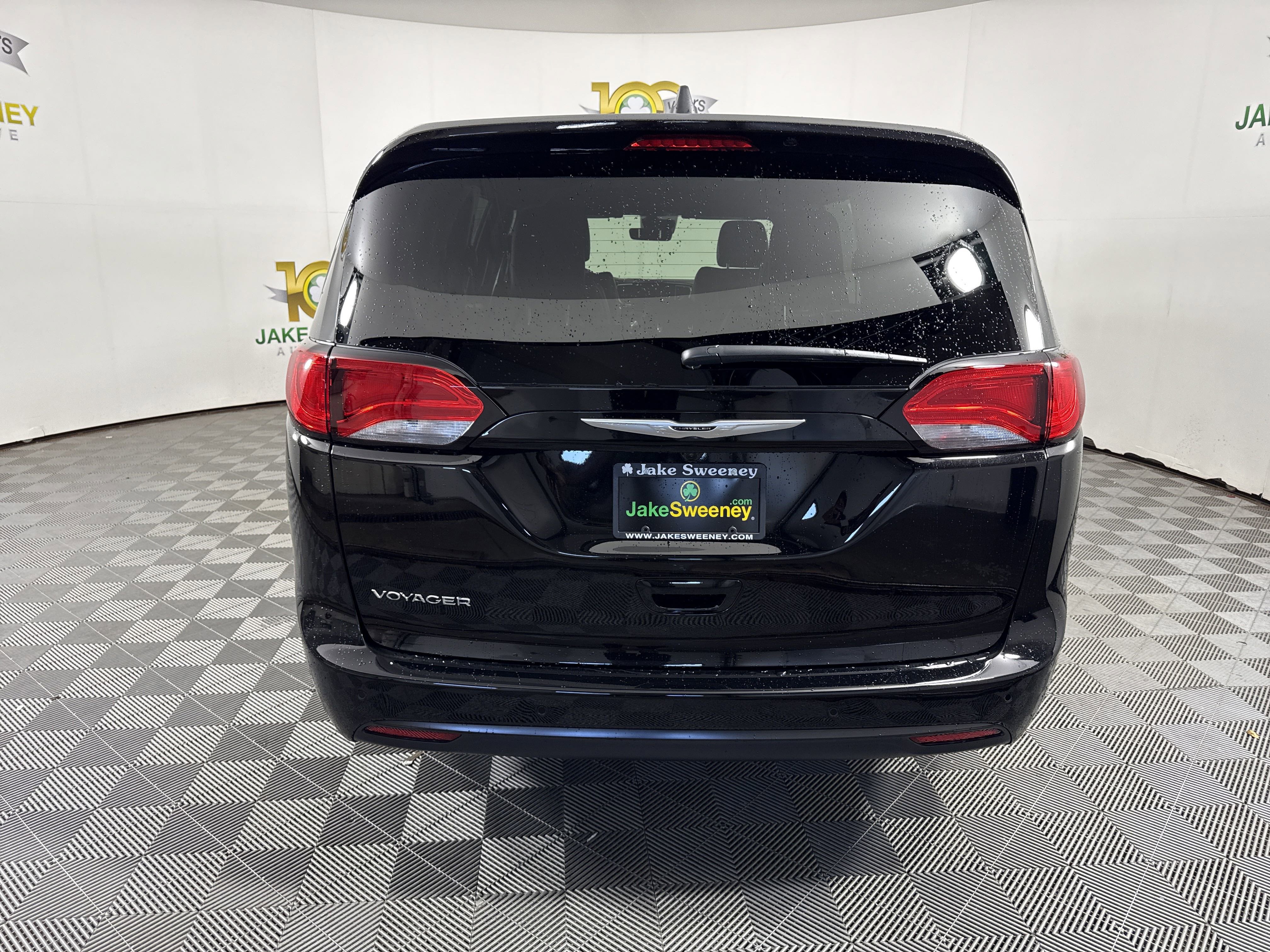 New 2026 Chrysler Voyager LX image 7