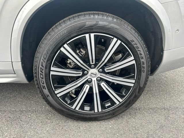 Certified 2025 Volvo XC90 B6 Plus AWD/4WD image 9