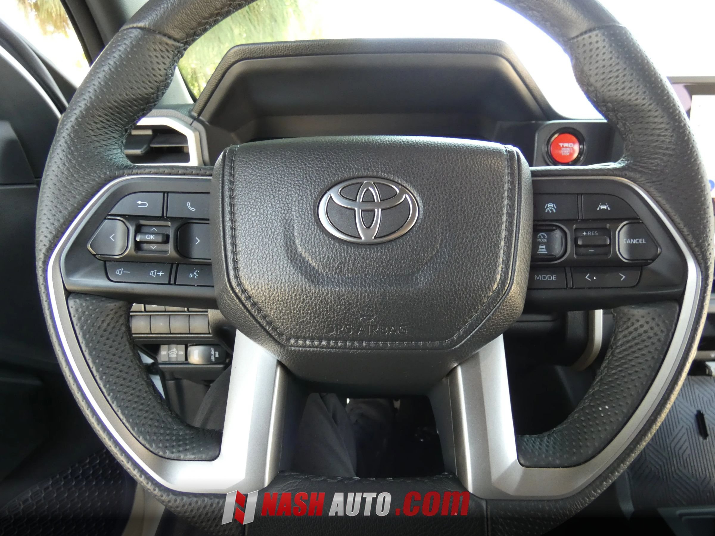 Used 2025 Toyota Tacoma TRD Sport AWD/4WD image 63