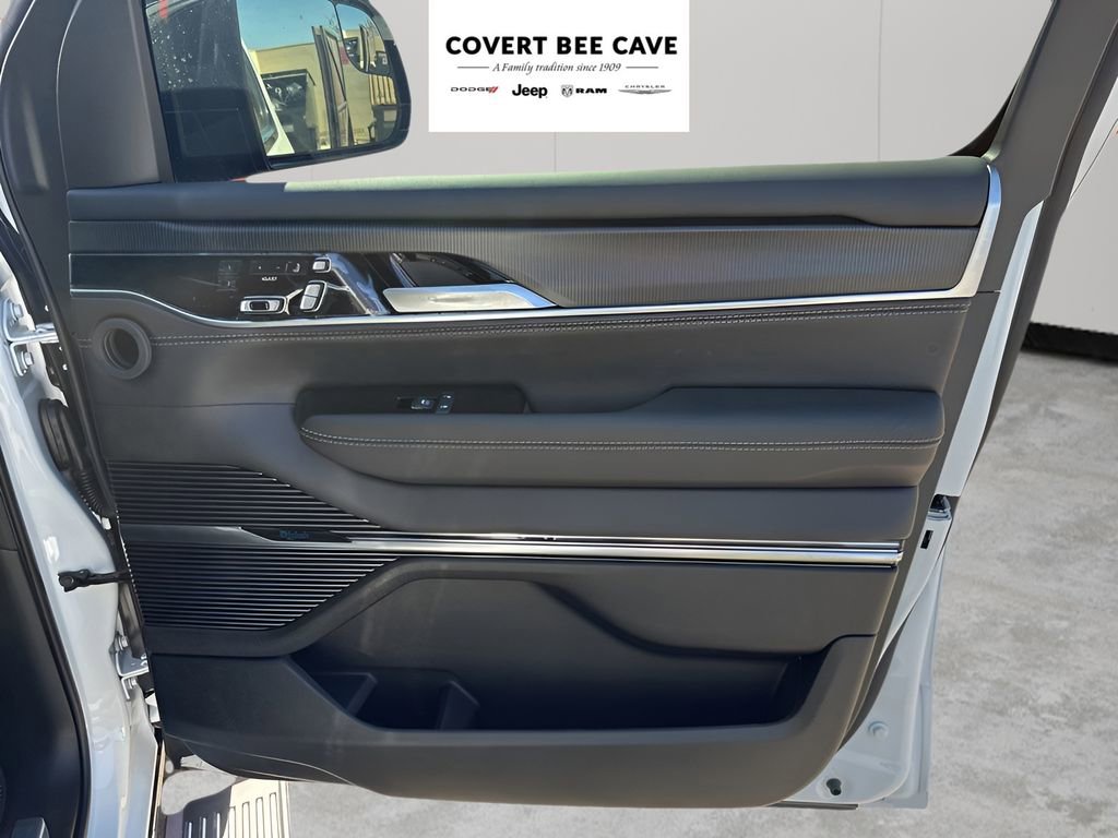 New 2026 Jeep Grand Wagoneer Summit image 15