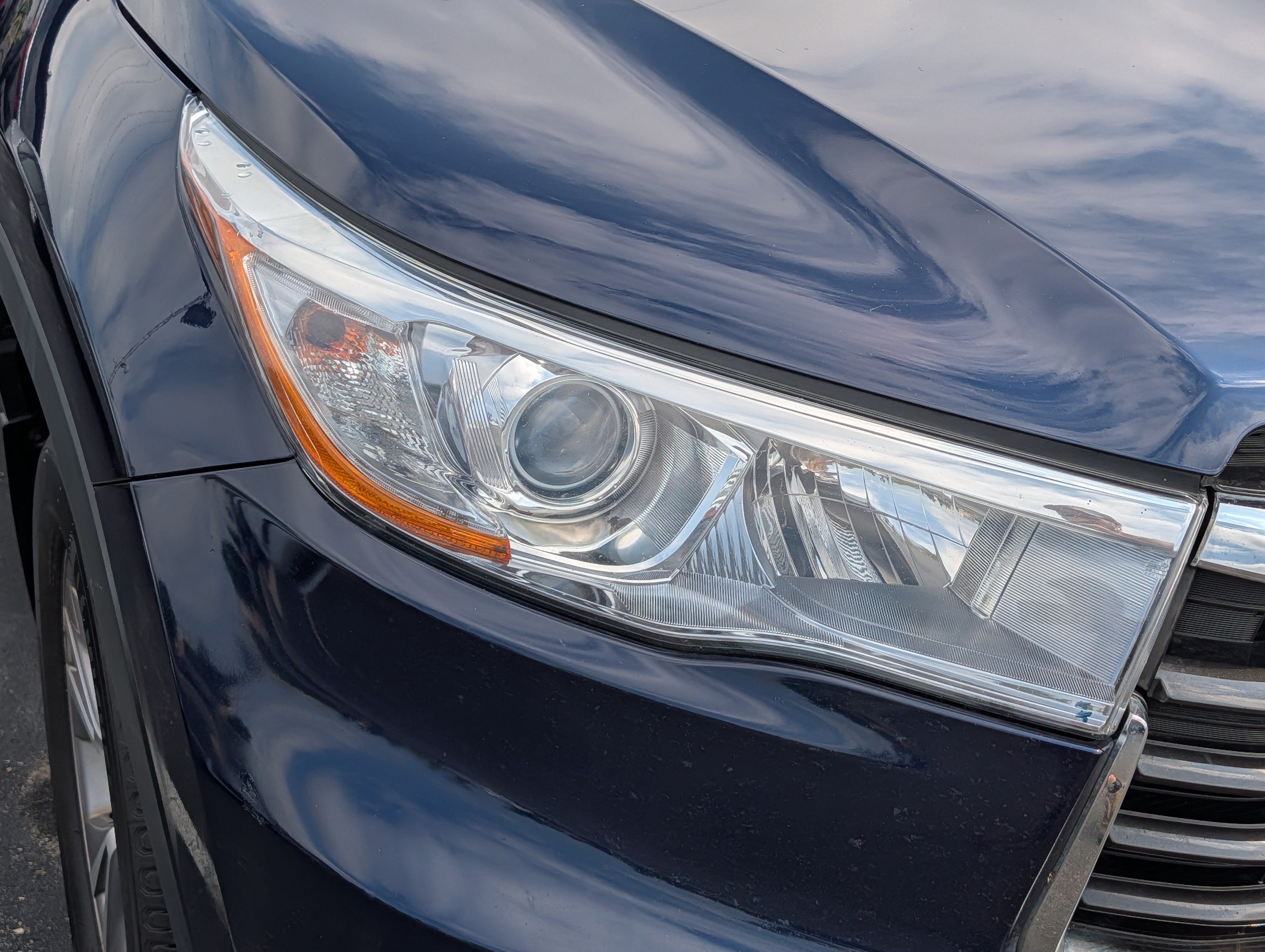 Used 2015 Toyota Highlander XLE AWD/4WD image 16