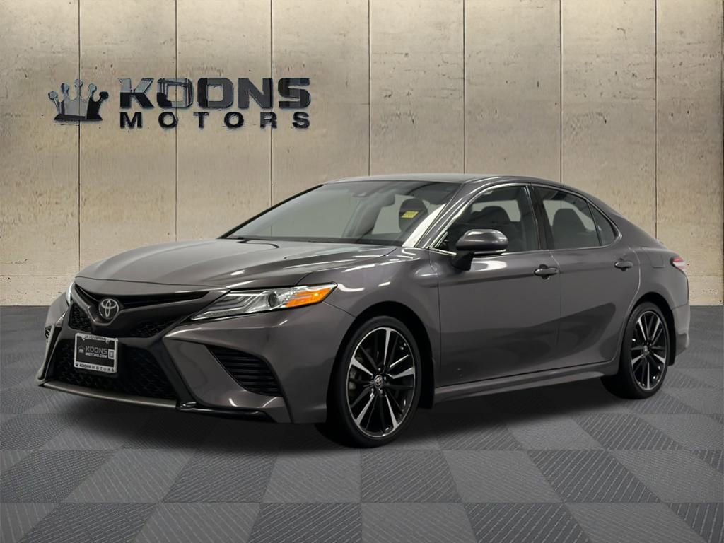 Used 2020 Toyota Camry XSE video 1
