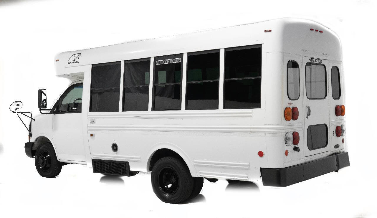 Used 2004 Chevrolet Express 3500 3500 2dr Commercial/Cutaway/Ch w/ School Bus Package image 4