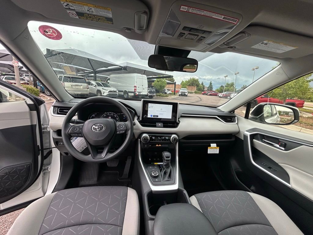 Used 2025 Toyota RAV4 XLE image 35