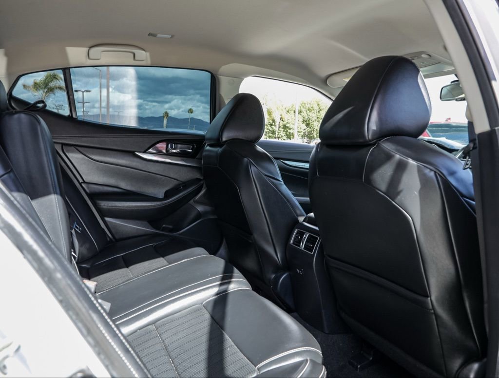 Used 2021 Nissan Maxima 3.5 SV w/ Floor Mat Group image 21