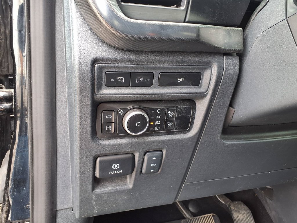 Used 2024 Ford F150 Lariat w/ Equipment Group 502A High AWD/4WD image 26