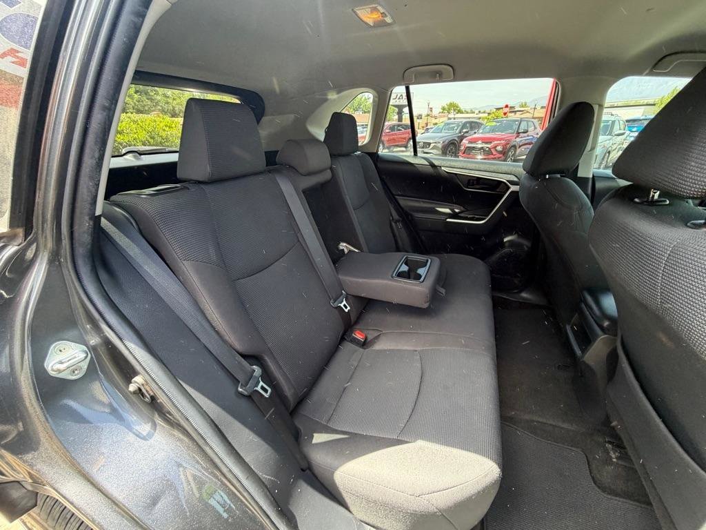 Used 2021 Toyota RAV4 LE w/ Carpet Mat Package (TMS) FWD image 12