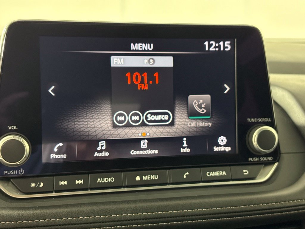 Used 2025 Nissan Rogue SV FWD image 27