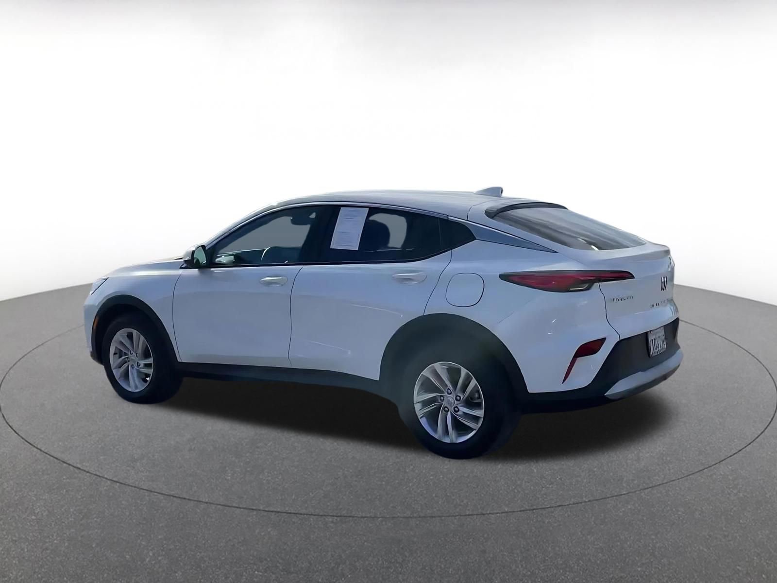 Used 2025 Buick Envista Preferred image 10