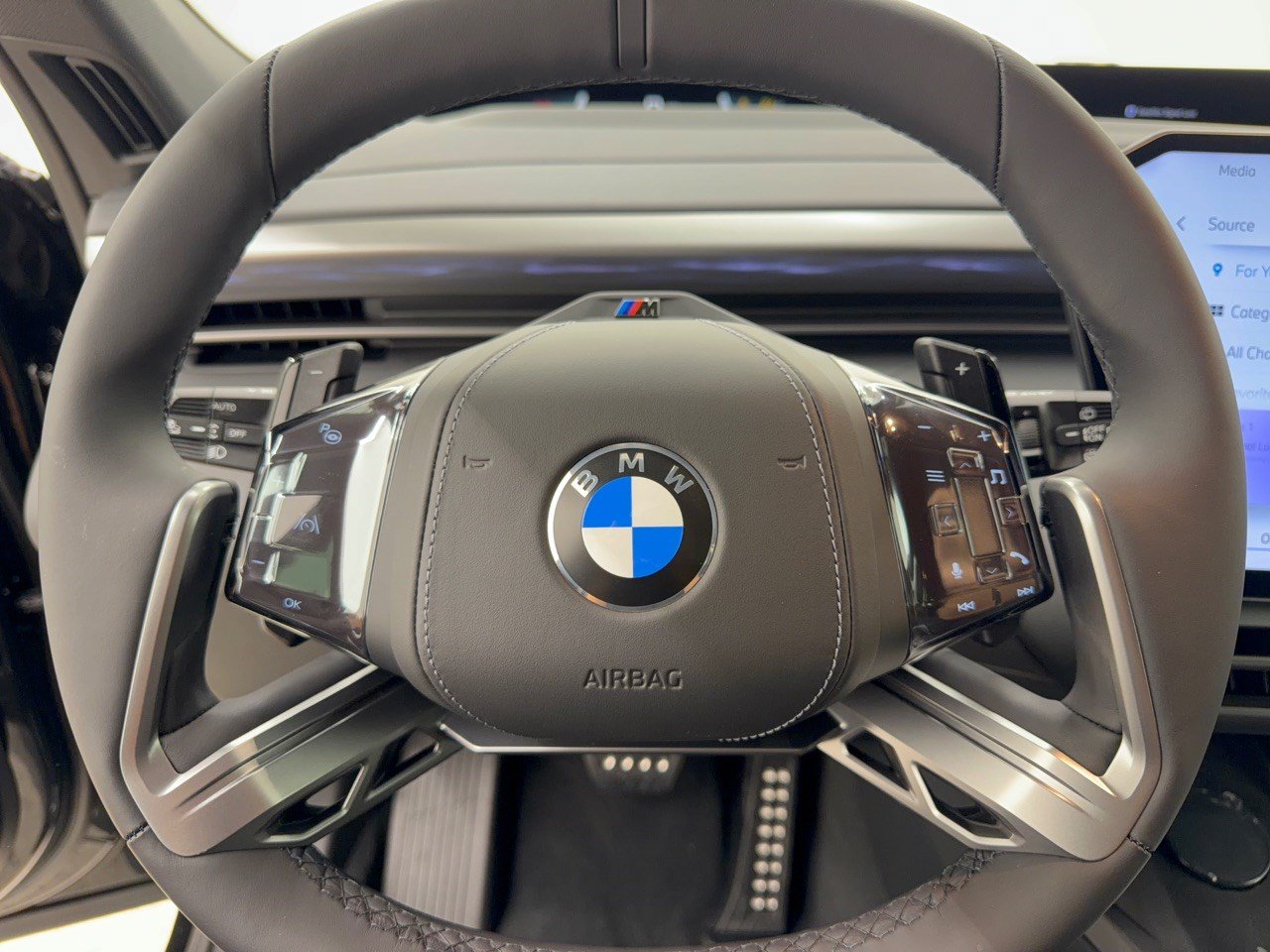 New 2027 BMW X5 xDrive40i w/ M Sport Package AWD/4WD image 10