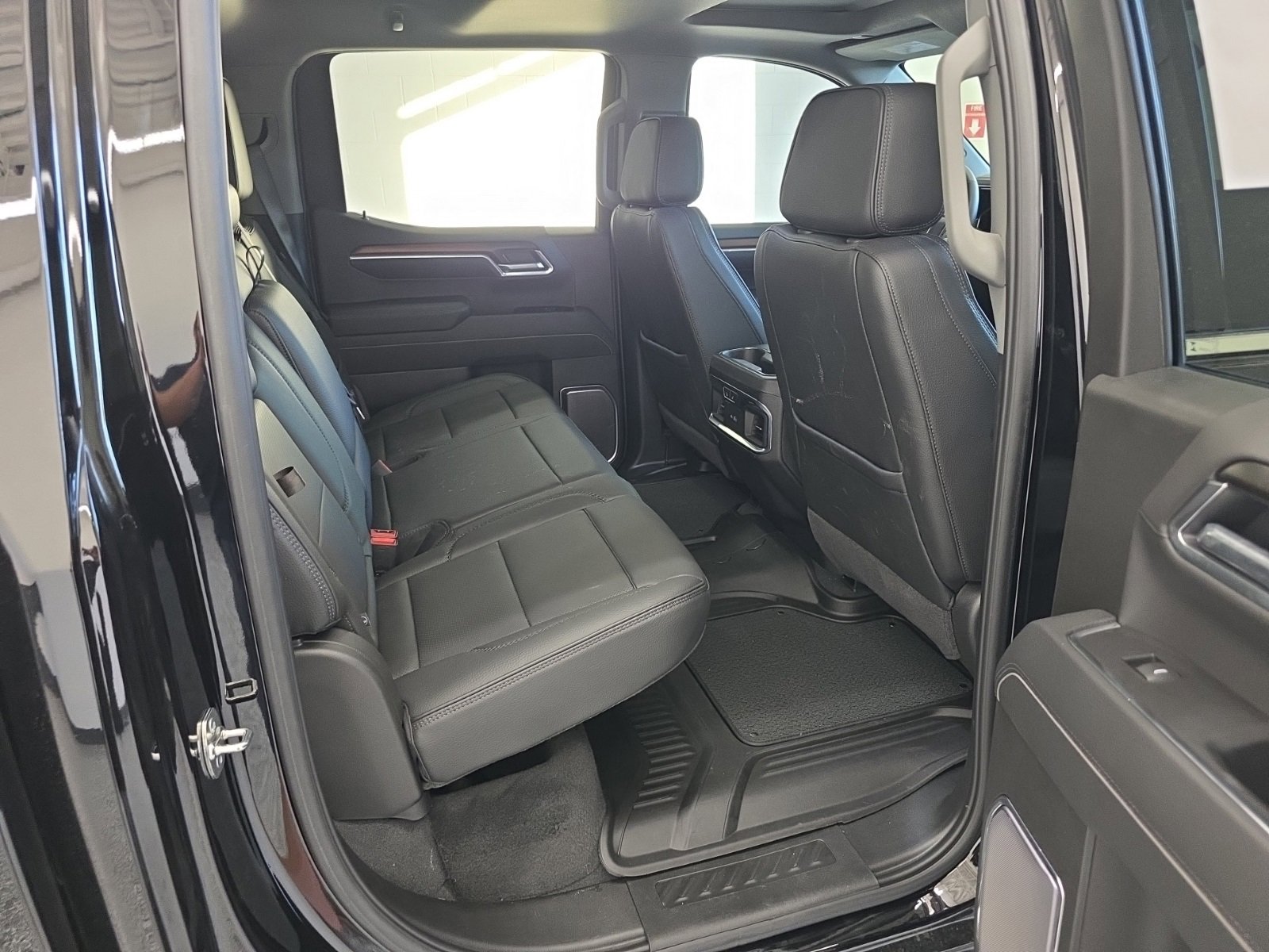 Used 2025 GMC Sierra 1500 Denali image 14