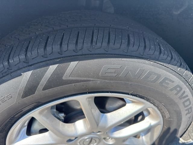 Used 2024 Chrysler Pacifica Touring-L FWD image 10