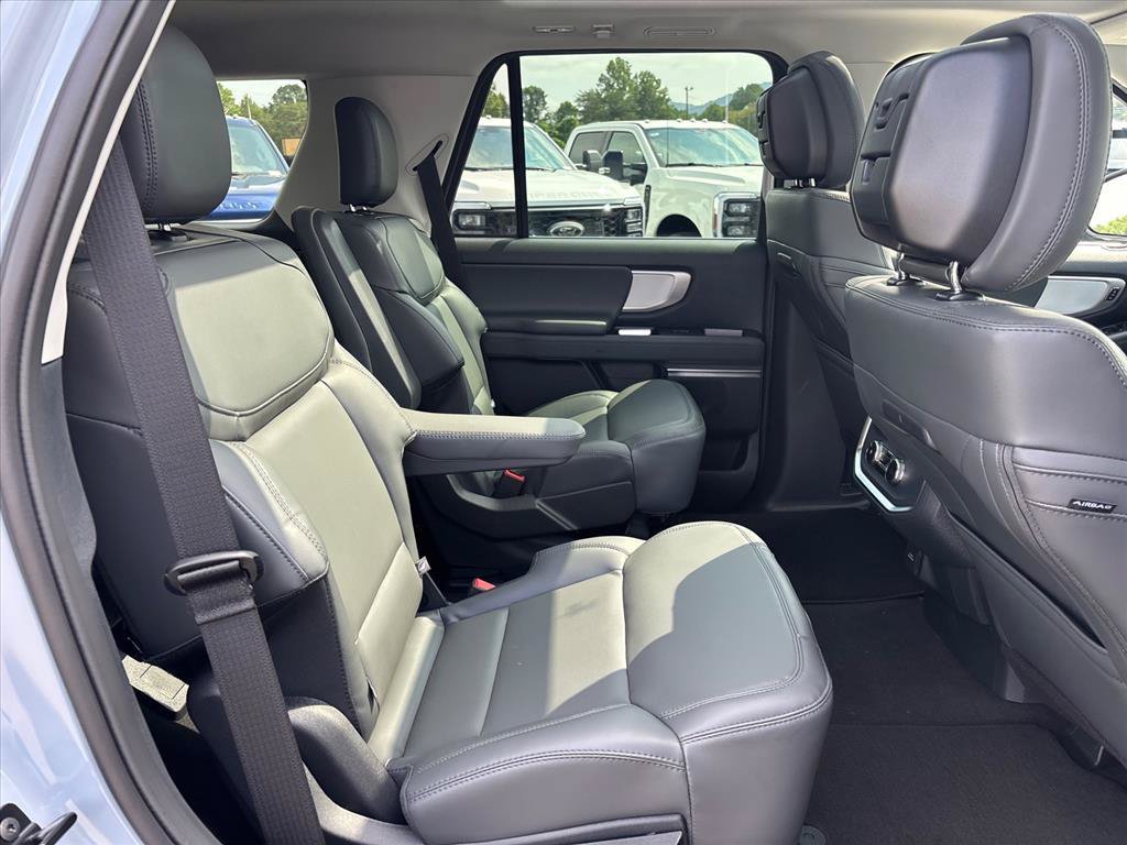 New 2027 Ford Expedition Active AWD/4WD image 14