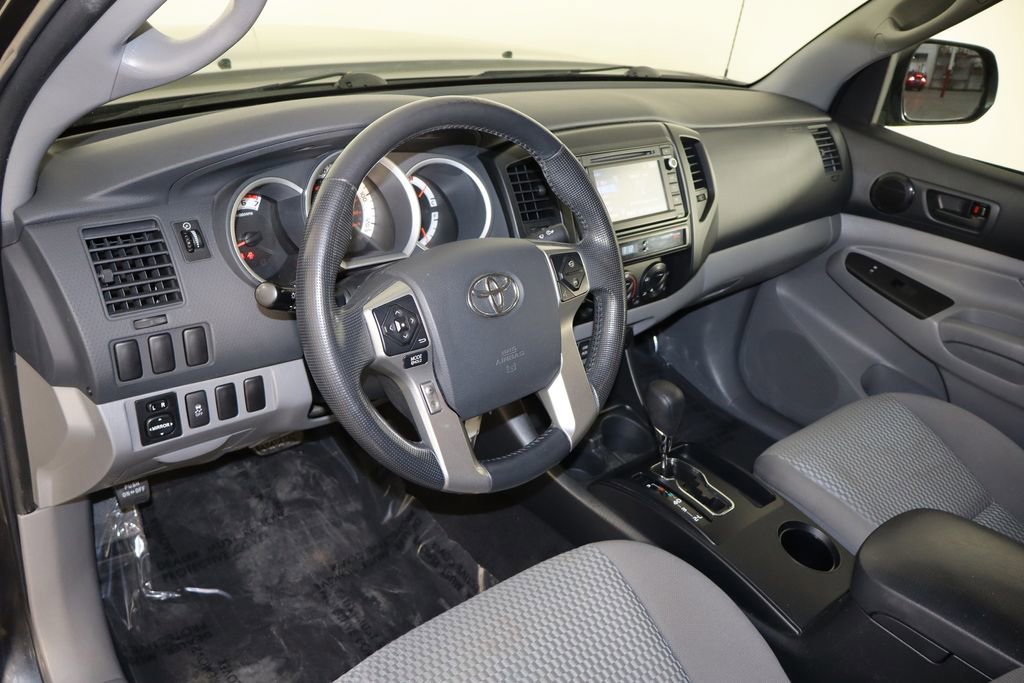 Used 2014 Toyota Tacoma PreRunner w/ Convenience Package RWD image 24