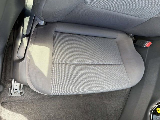 Used 2025 Toyota Prius LE image 15