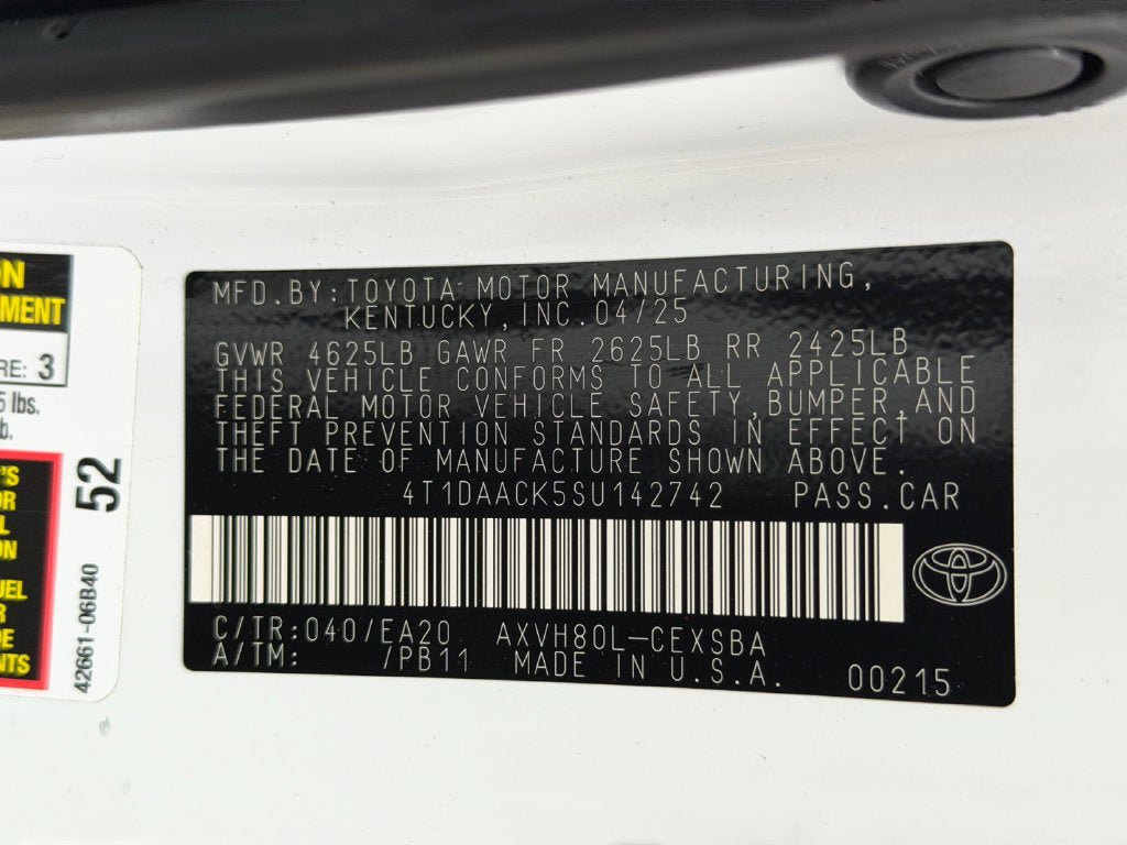 Used 2025 Toyota Camry SE FWD image 36