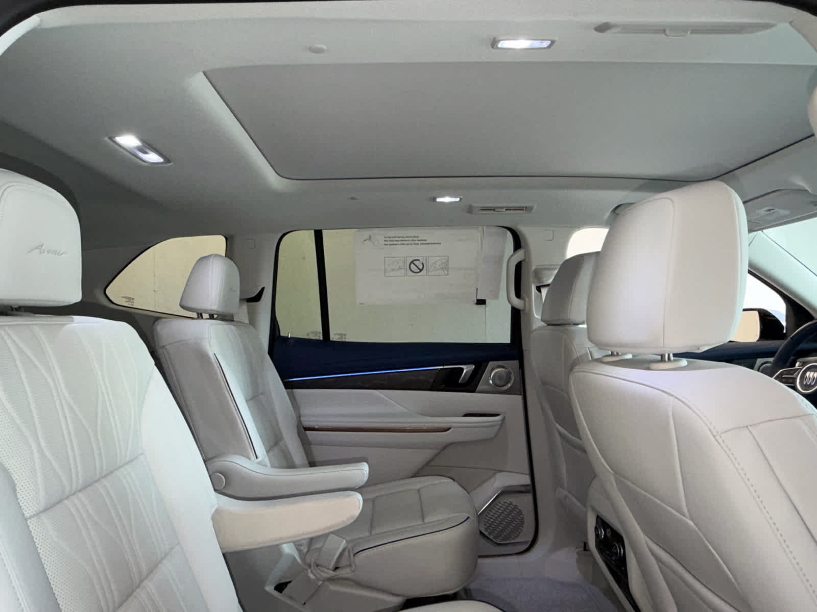 New 2026 Buick Enclave Avenir w/ Super Cruise Package FWD image 35