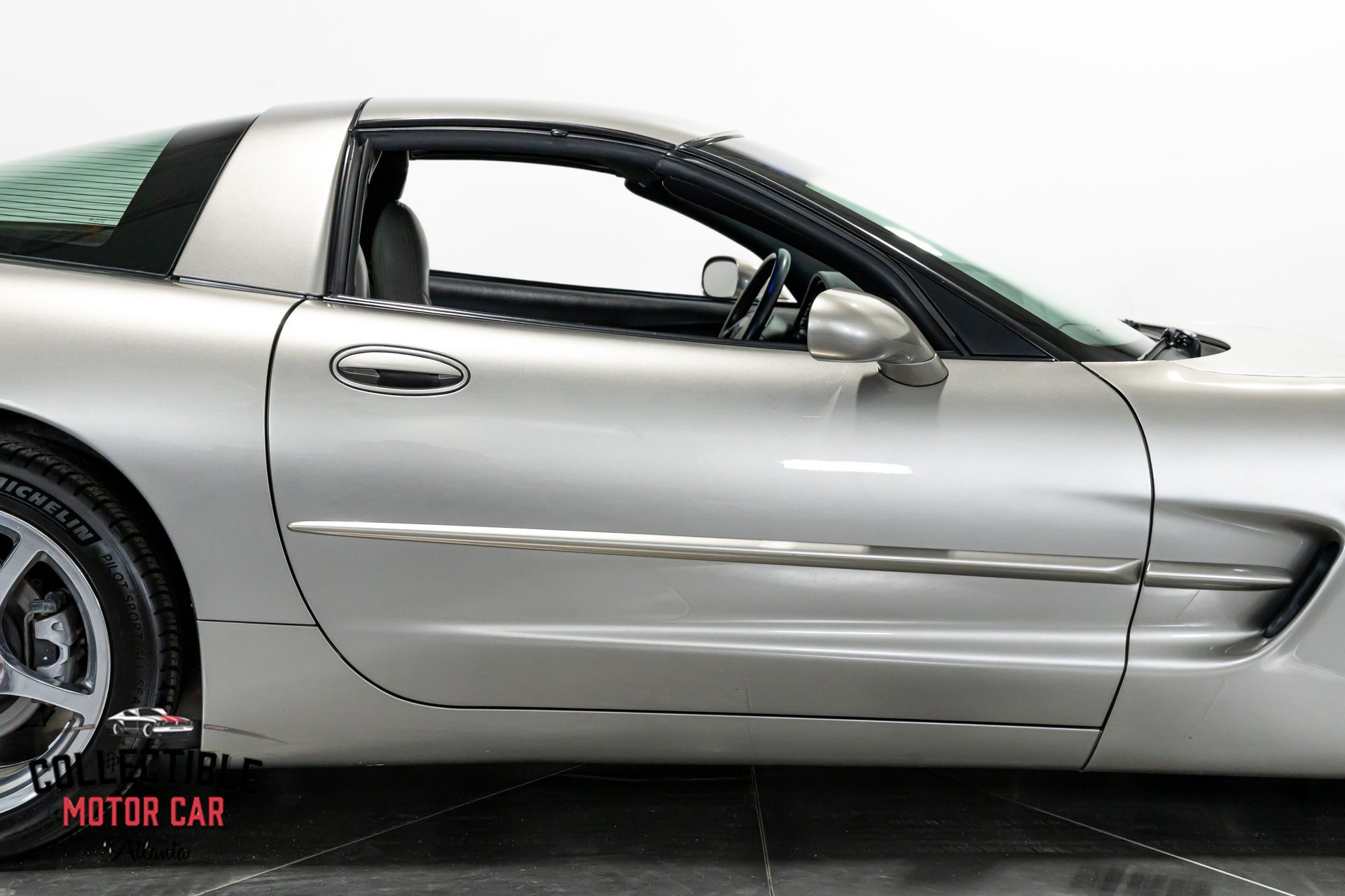 Used 2000 Chevrolet Corvette Coupe w/ Memory Pkg image 38