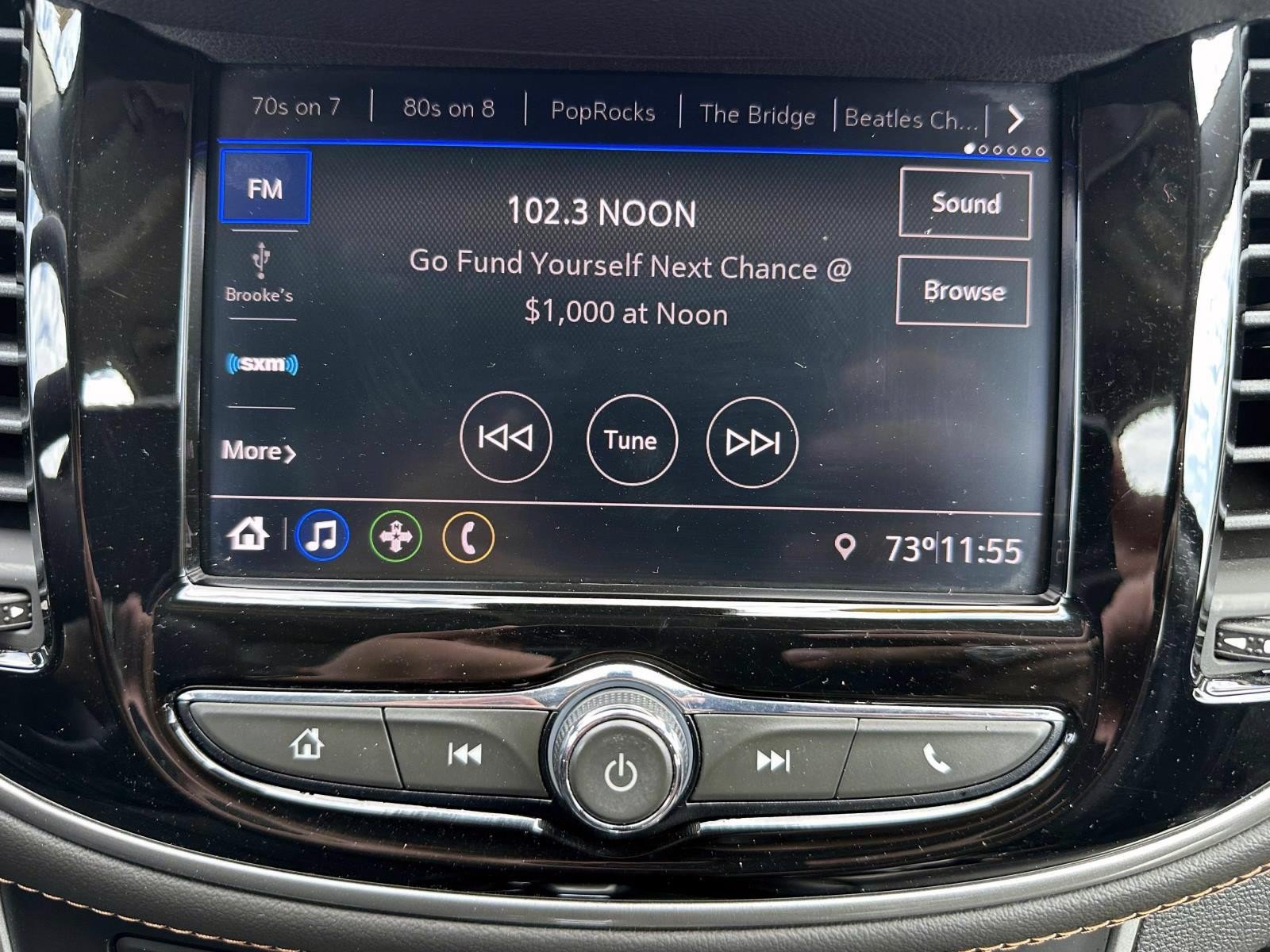 Used 2021 Chevrolet Trax LT w/ Redline Edition AWD/4WD image 22
