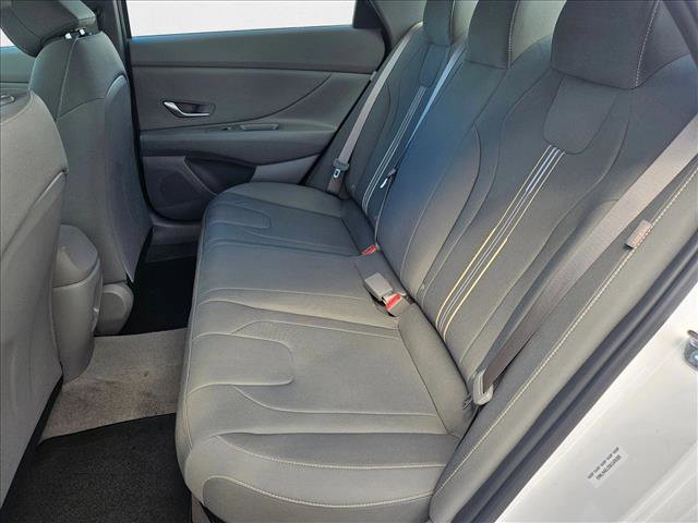 New 2025 Hyundai Elantra Blue image 16