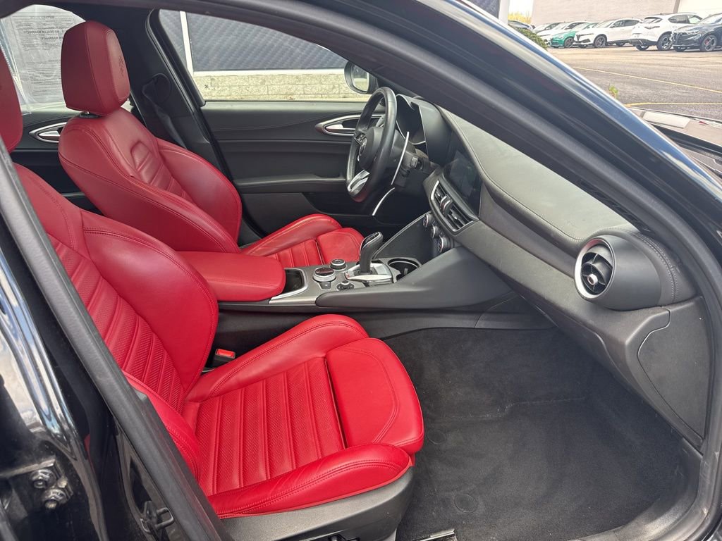 Used 2023 Alfa Romeo Giulia Veloce image 63