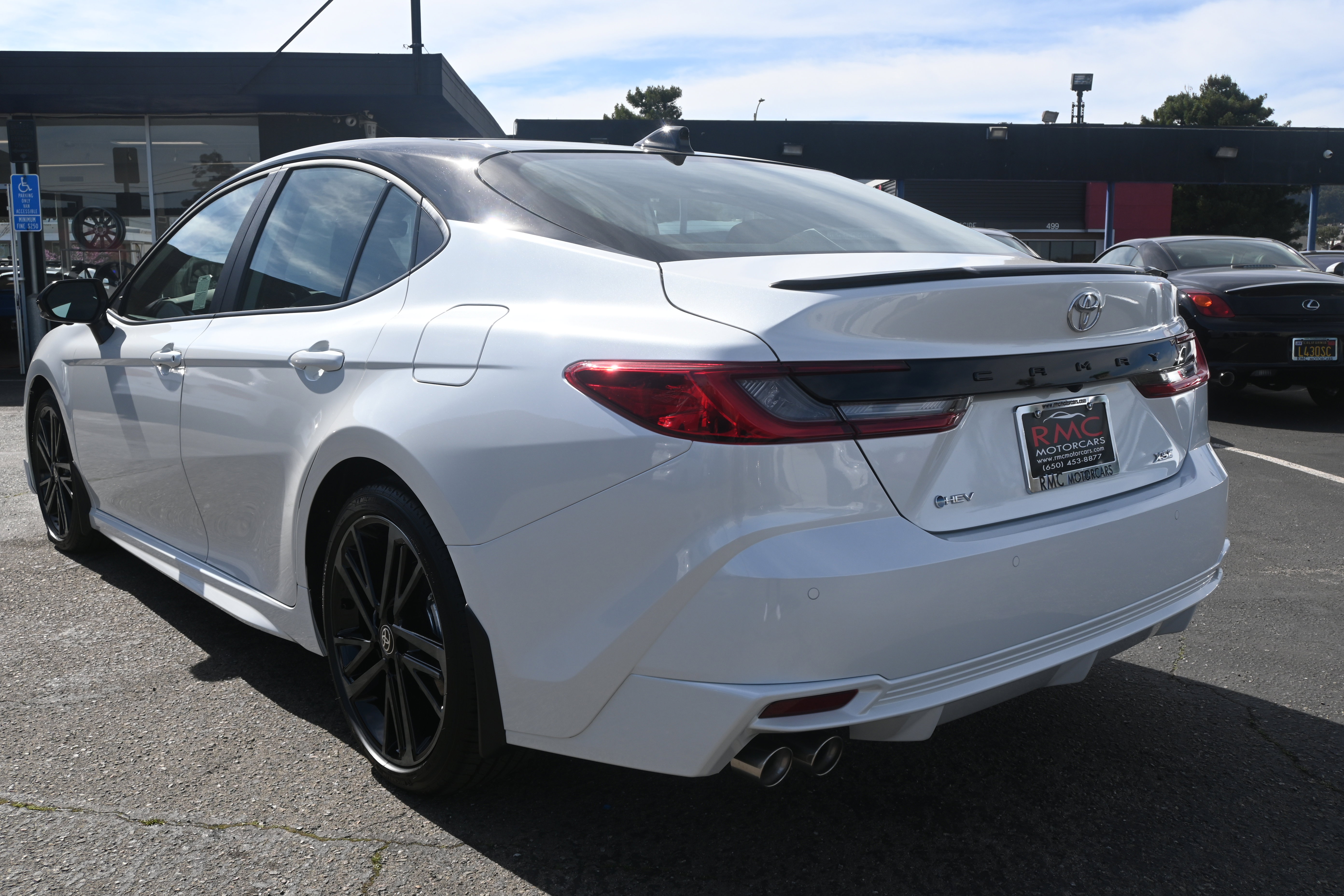 Used 2026 Toyota Camry Hybrid image 19