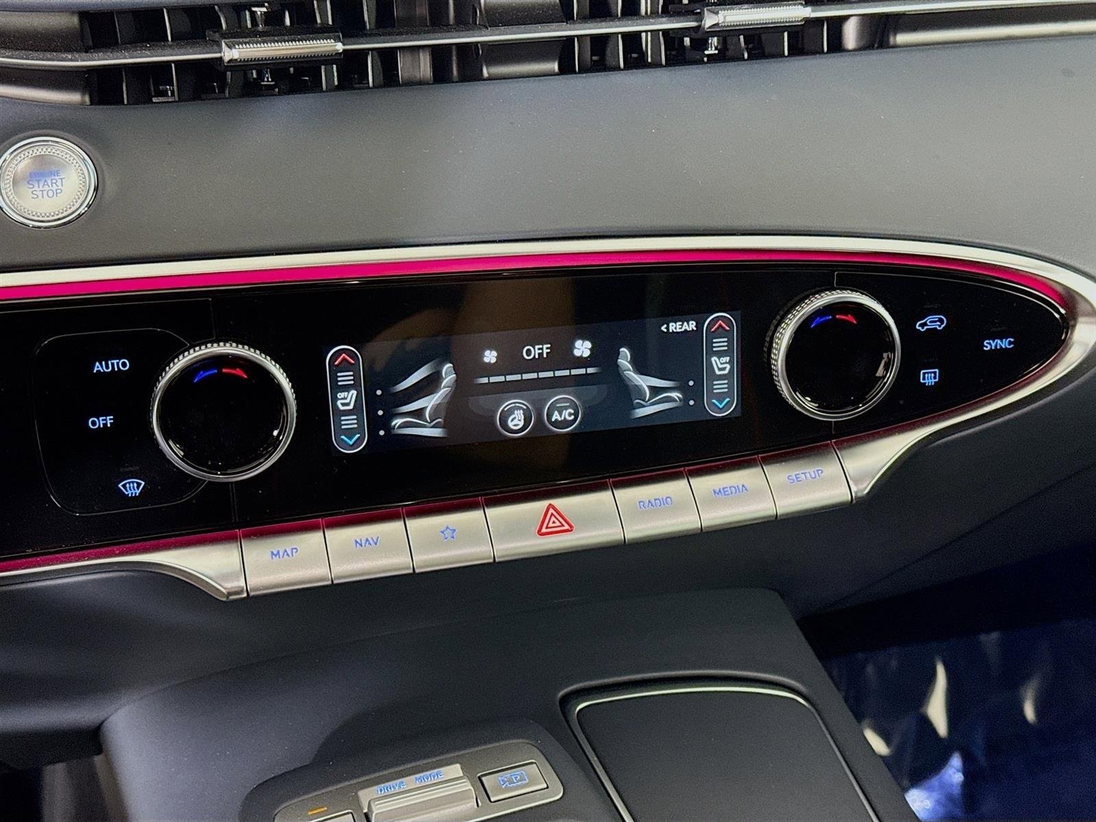 Certified 2024 Genesis GV70 2.5T w/ Sport Prestige Package AWD/4WD image 18
