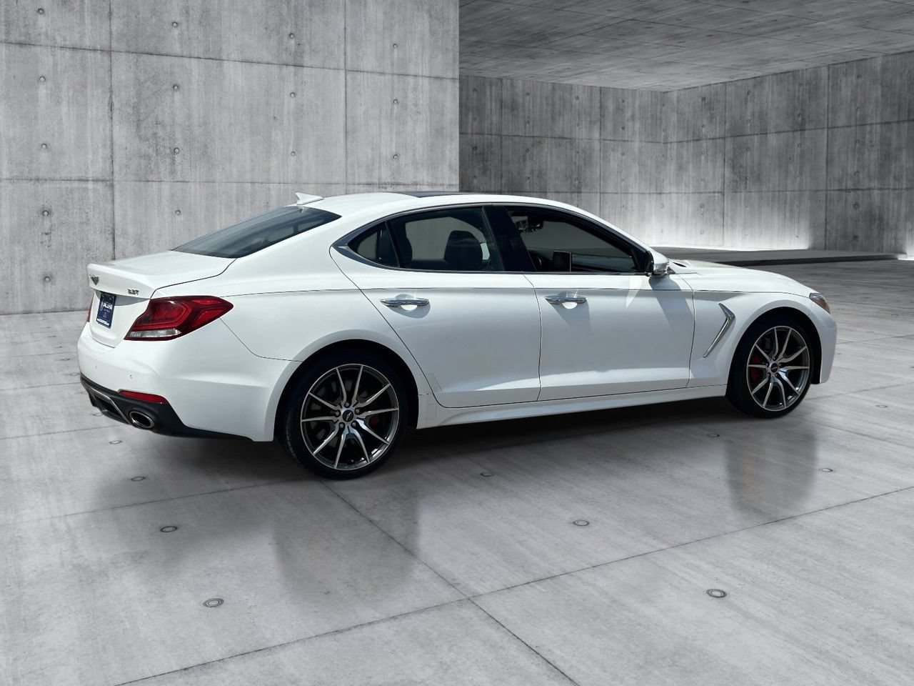 Used 2021 Genesis G70 3.3T RWD image 5