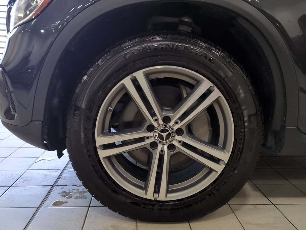 Used 2020 Mercedes-Benz GLC 300 4MATIC image 22