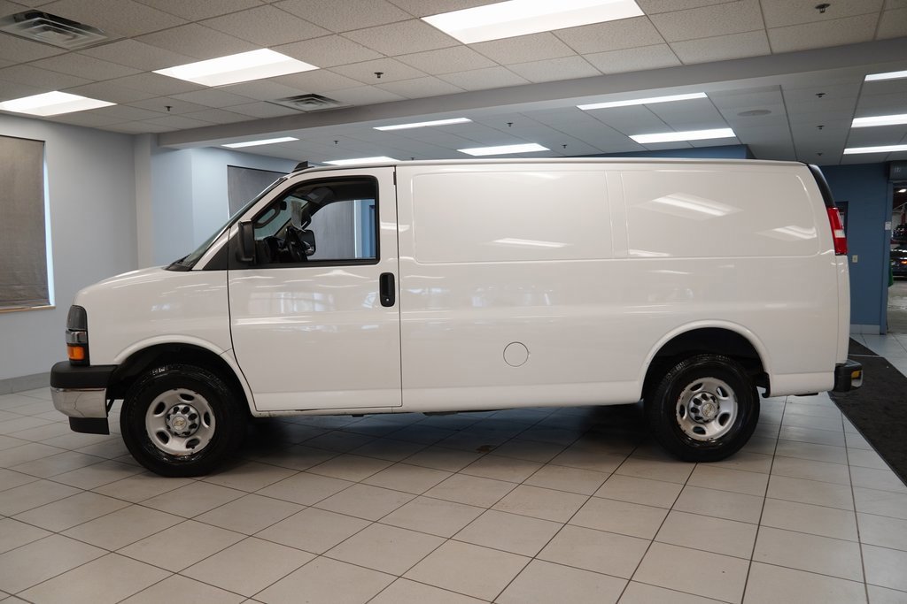 Used 2021 Chevrolet Express 2500 w/ Driver Convenience Package image 2