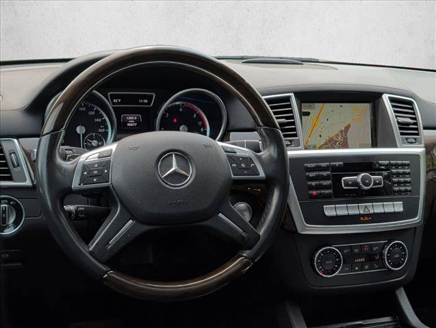 Used 2015 Mercedes-Benz GL 320 BlueTEC 4MATIC image 13