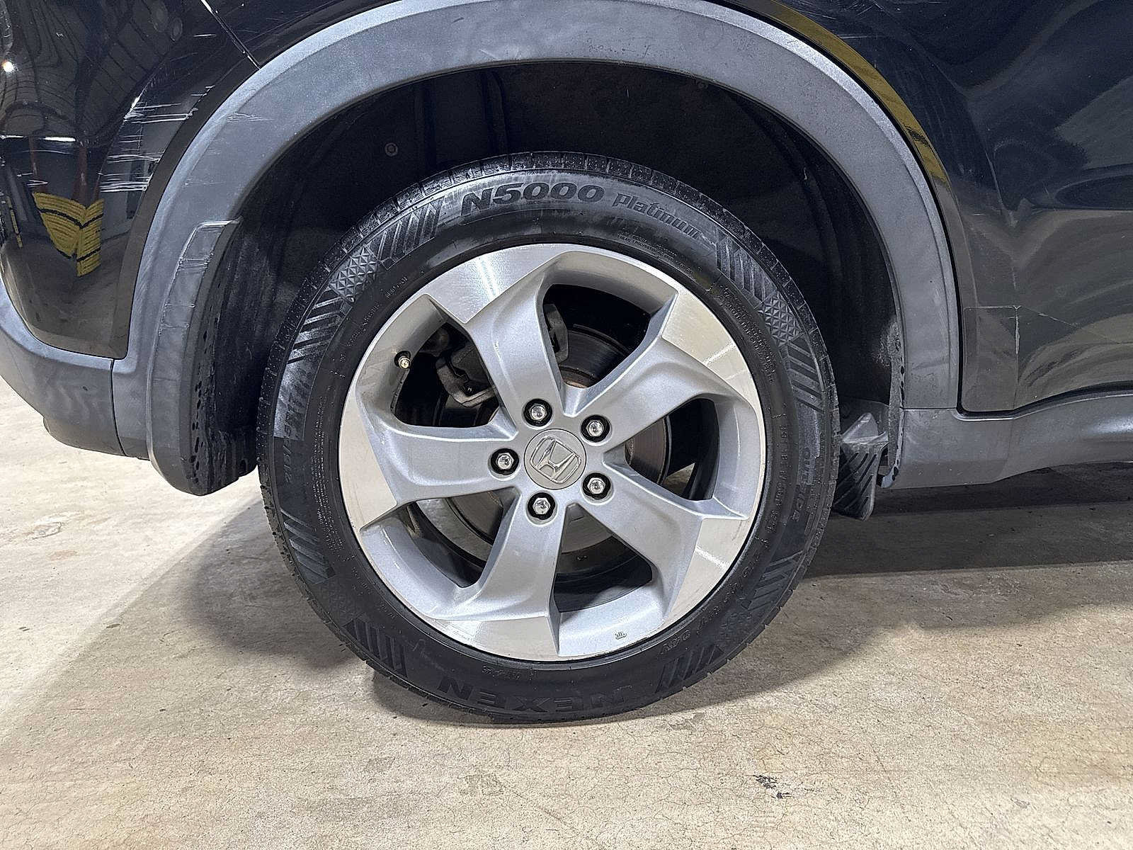 Used 2017 Honda HR-V EX-L image 10
