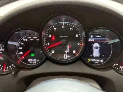 Used 2018 Porsche Cayenne Platinum Edition image 53