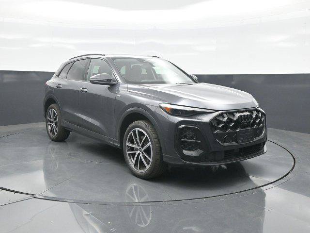 New 2026 Audi Q5 Premium Plus AWD/4WD image 1