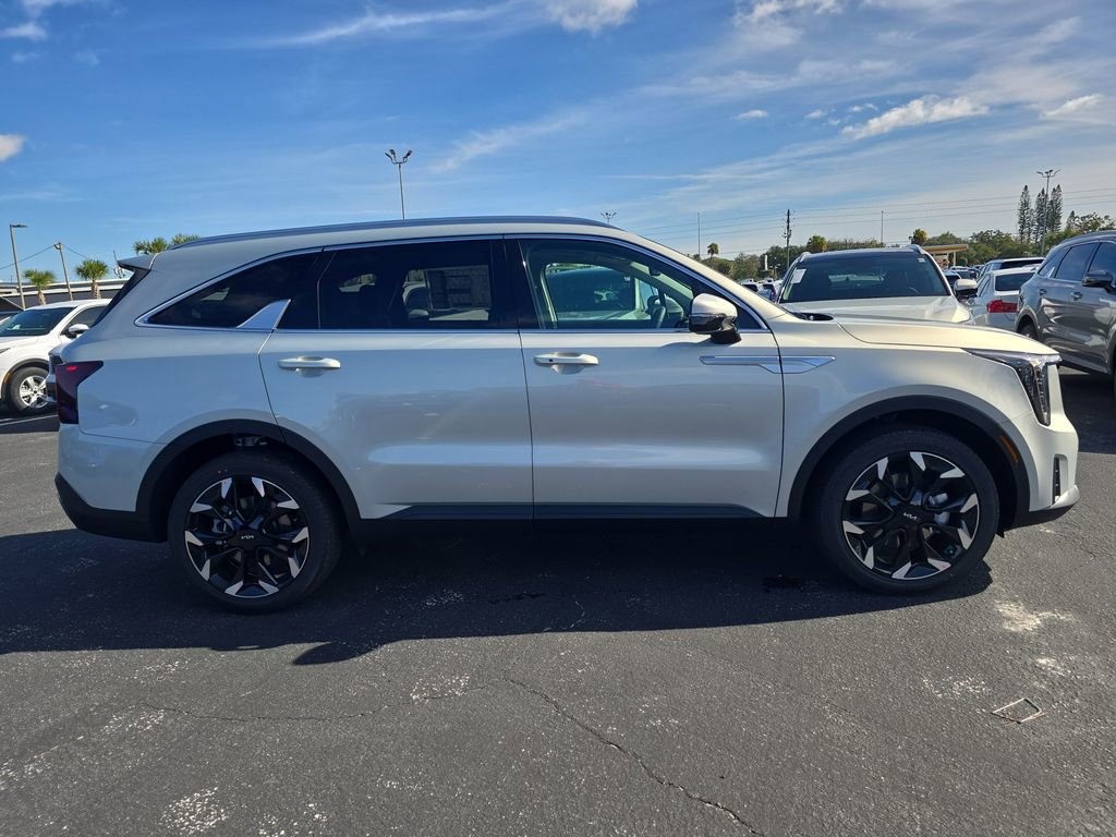 New 2026 Kia Sorento EX w/ EX Premium Package FWD image 9