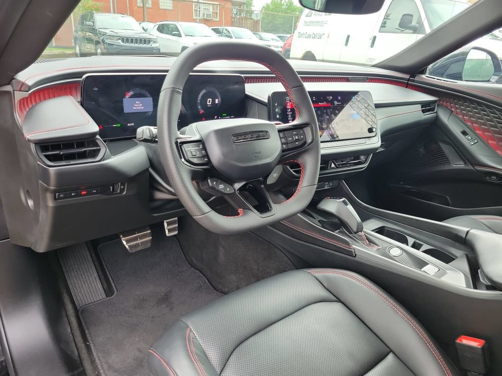 Used 2024 Dodge Charger Daytona R/T w/ Plus Group AWD/4WD image 8