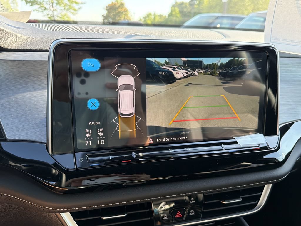 New 2026 Volkswagen Atlas Cross Sport SE FWD image 28