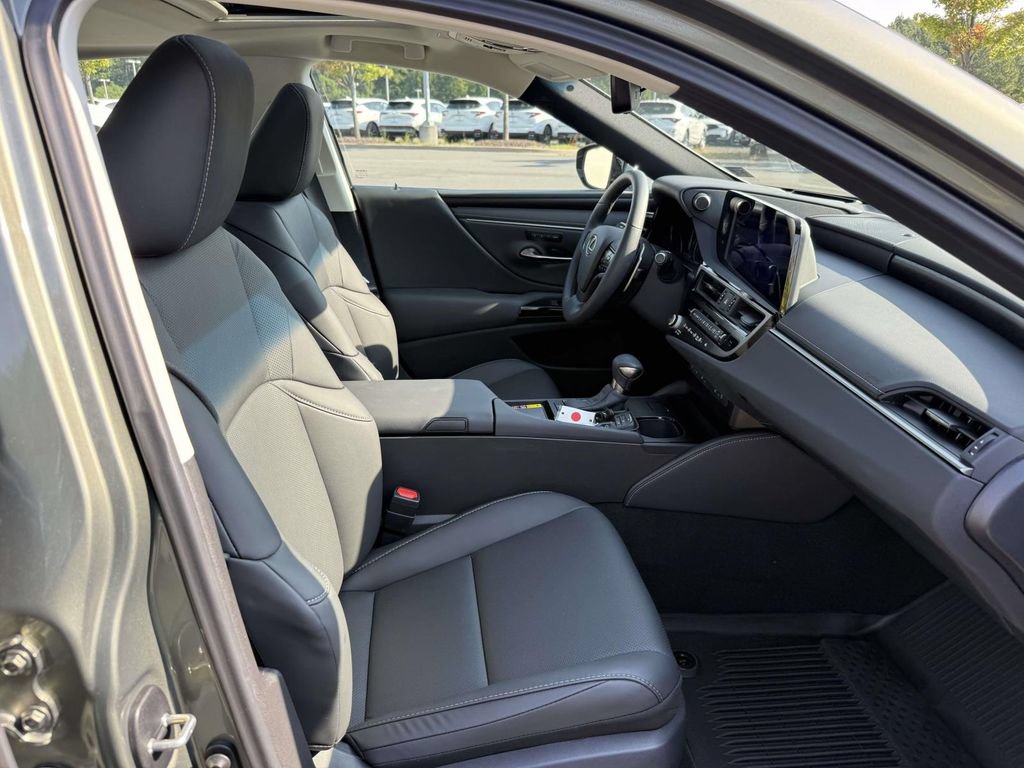 Used 2025 Lexus ES 350 w/ Premium Package FWD image 15