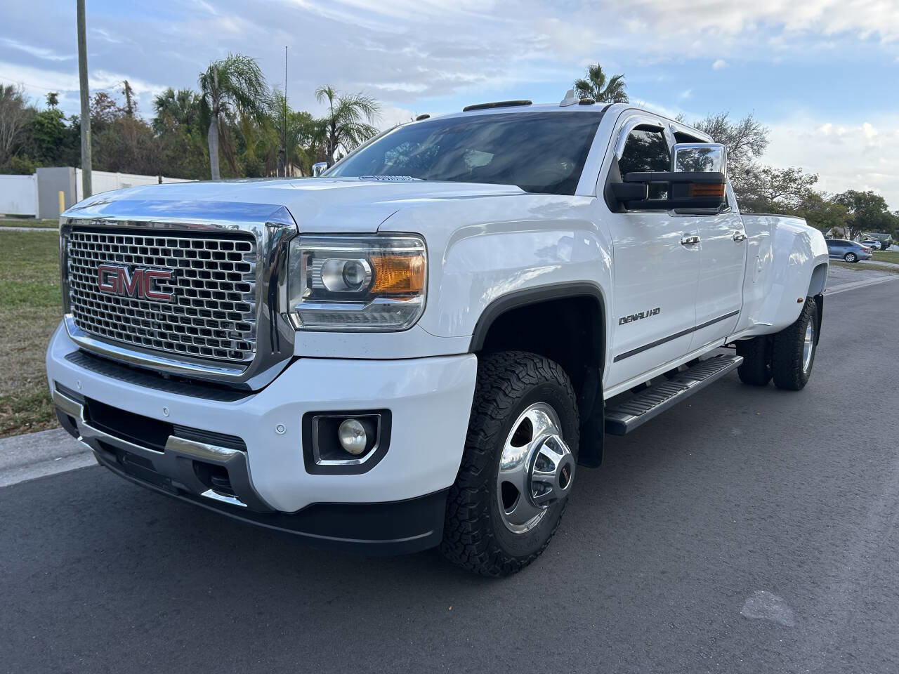 Used 2015 GMC Sierra 3500 Denali w/ Duramax Plus Package image 1