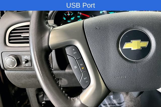 Used 2010 Chevrolet Avalanche LT w/ Luxury Package AWD/4WD image 16