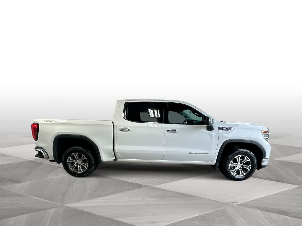 Used 2025 GMC Sierra 1500 SLT AWD/4WD image 9