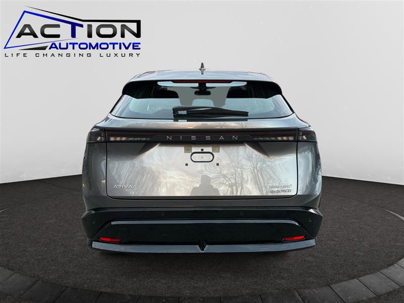 Used 2024 Nissan Ariya AWD image 7