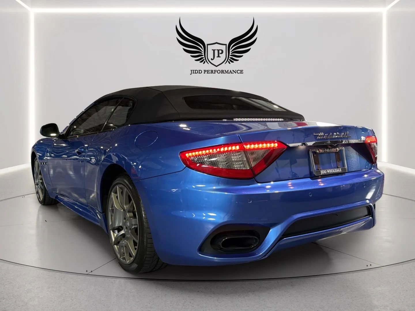 Used 2018 Maserati GranTurismo Sport RWD image 37