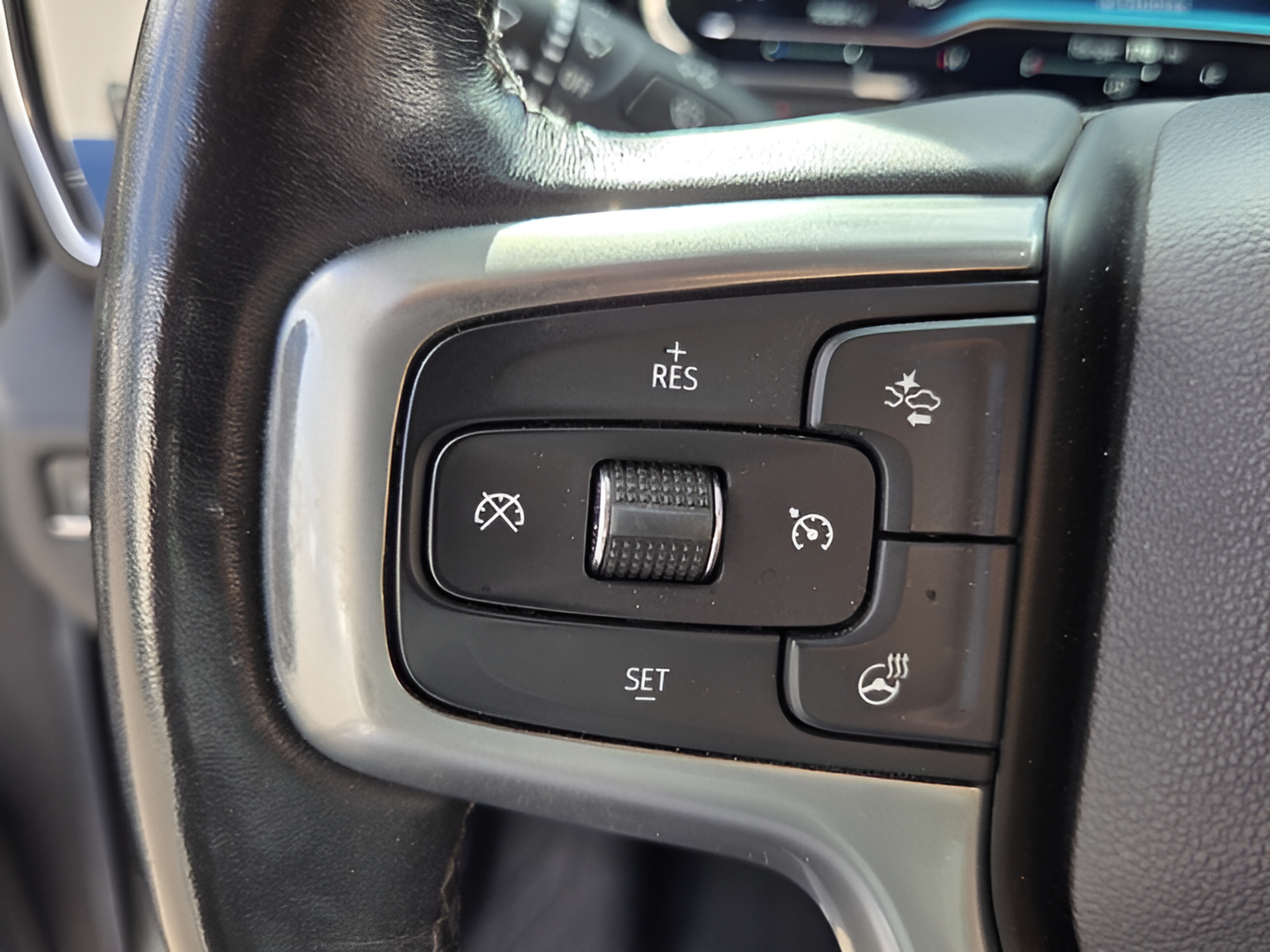 Used 2022 Chevrolet Silverado 1500 RST w/ Z71 Off-Road Package AWD/4WD image 22